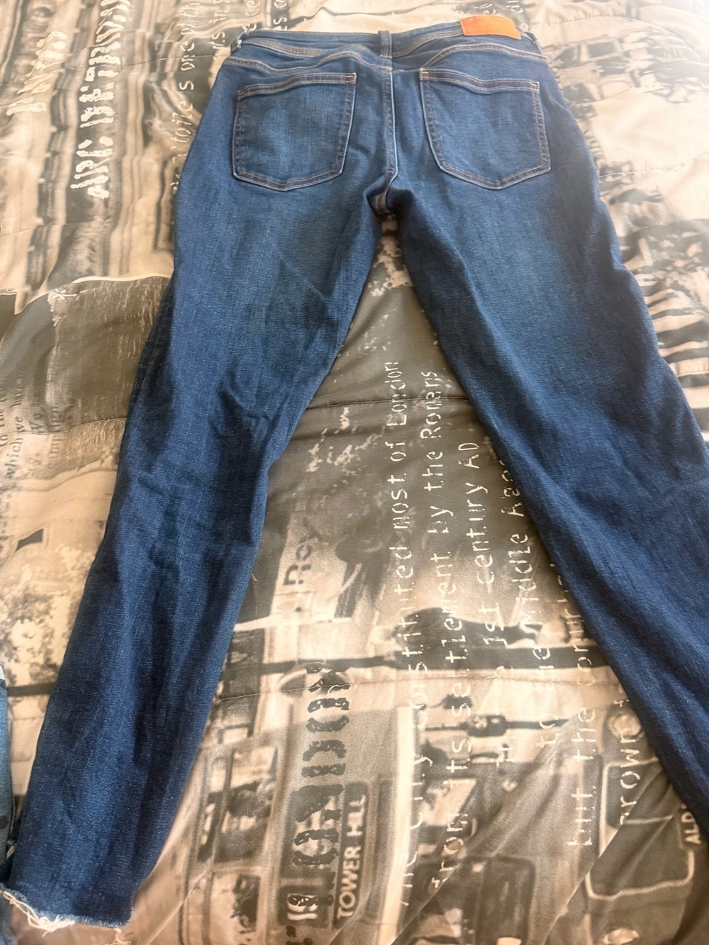 Zara Women's Skinny Jeans in Dark Blue Denim